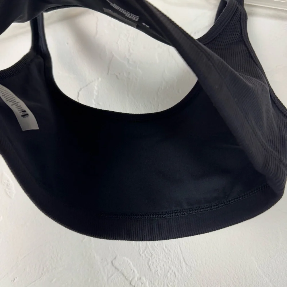 Aritzia TNA Formarib Mini Bra Top Bralette Pull On Crop Shirt Knit Ribbed Black - Picture 4 of 6